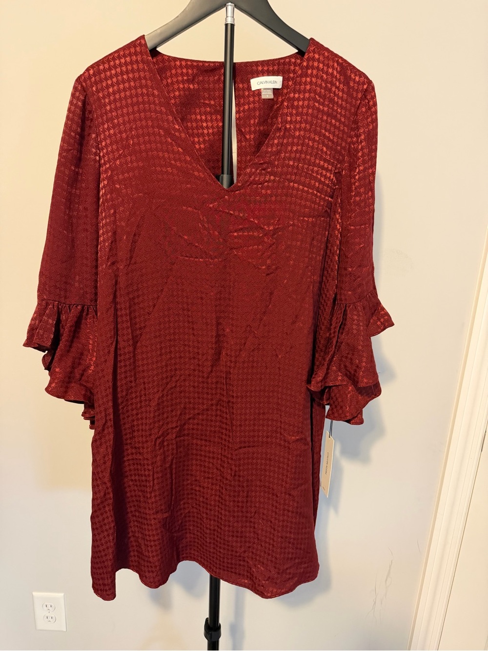 Calvin Klein Rust Textured V-Neck Ruffle Sleeve Dress